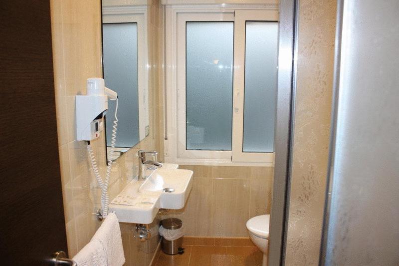 Hostal Rocamar Santander Pokoj fotografie